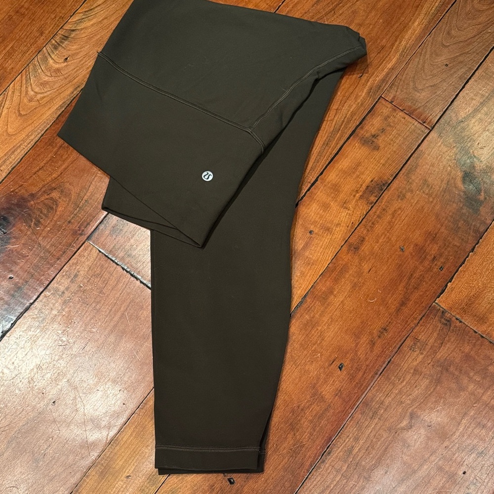 Lululemon green Leggings like new